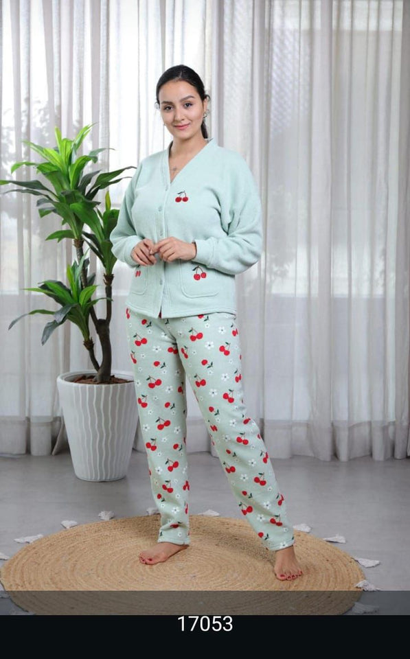 Pyjama Femme en Polaire Douce - Motifs Cerises